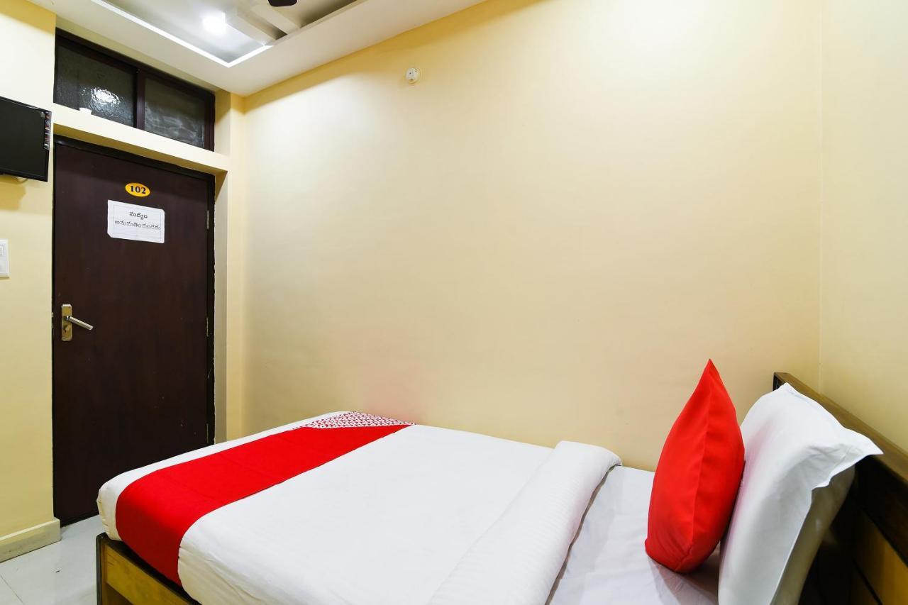 Ramesh Residency Hotel Anantapur Exterior photo