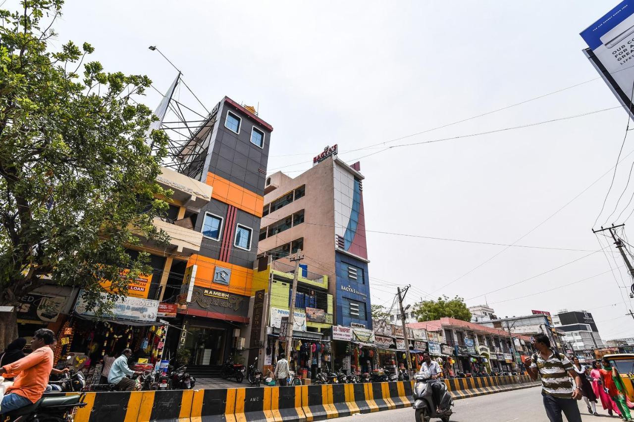 Ramesh Residency Hotel Anantapur Exterior photo