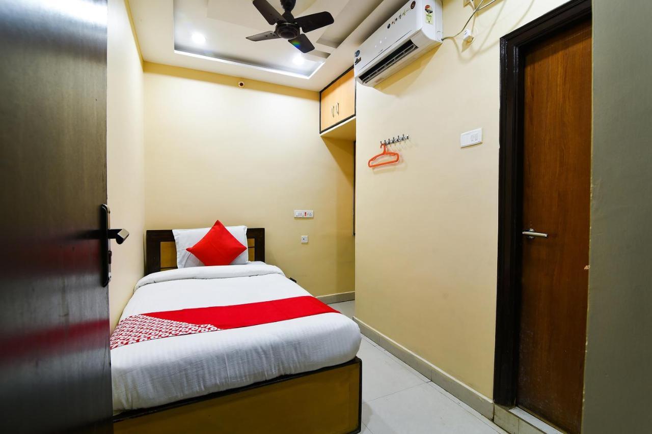 Ramesh Residency Hotel Anantapur Exterior photo