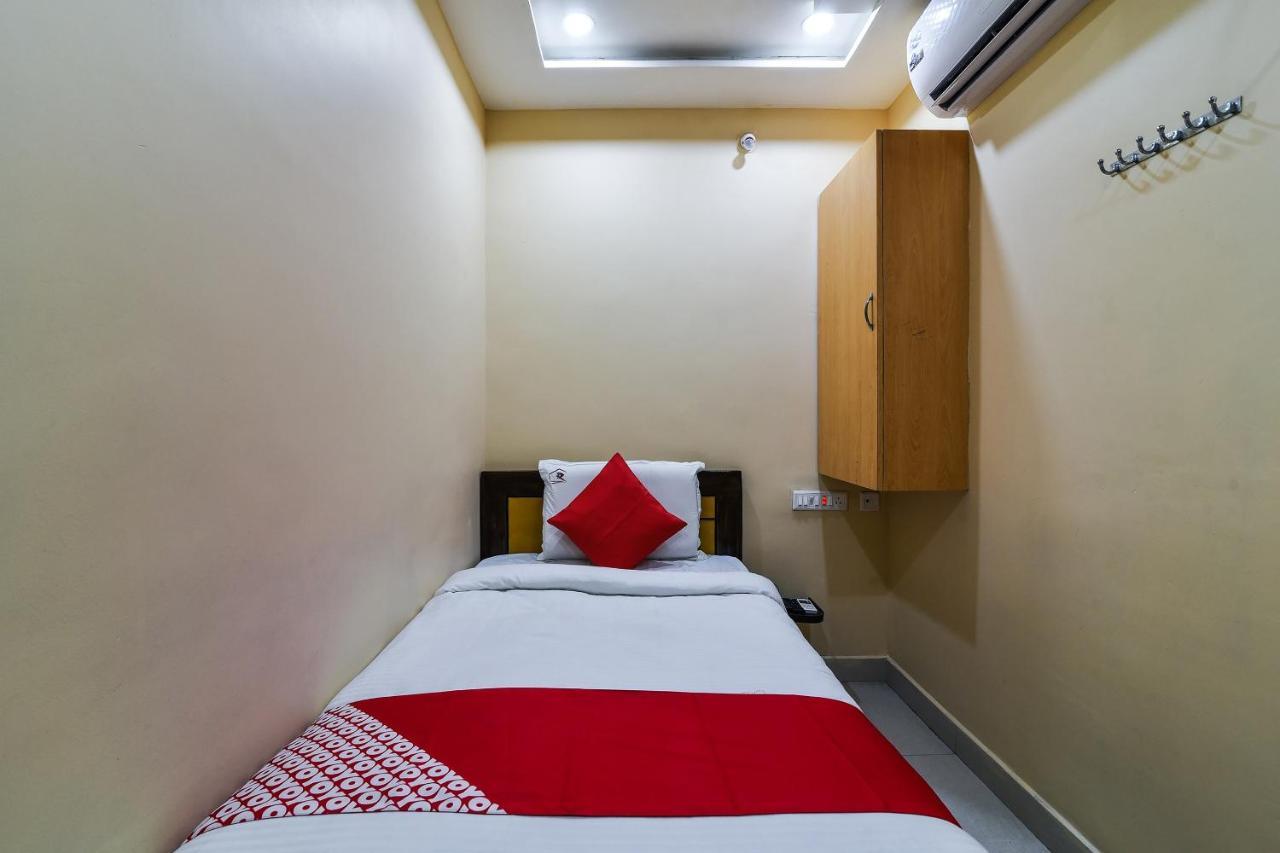 Ramesh Residency Hotel Anantapur Exterior photo