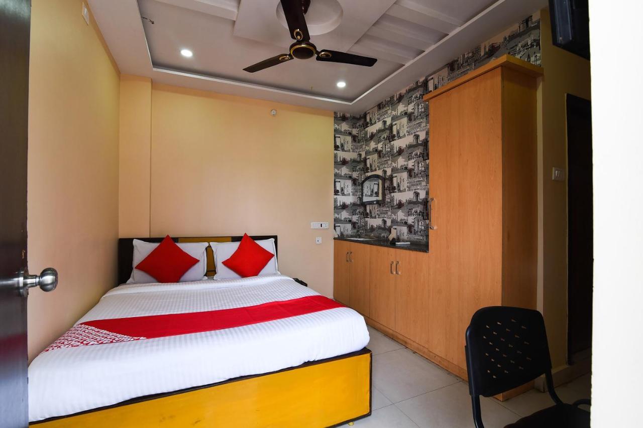 Ramesh Residency Hotel Anantapur Exterior photo