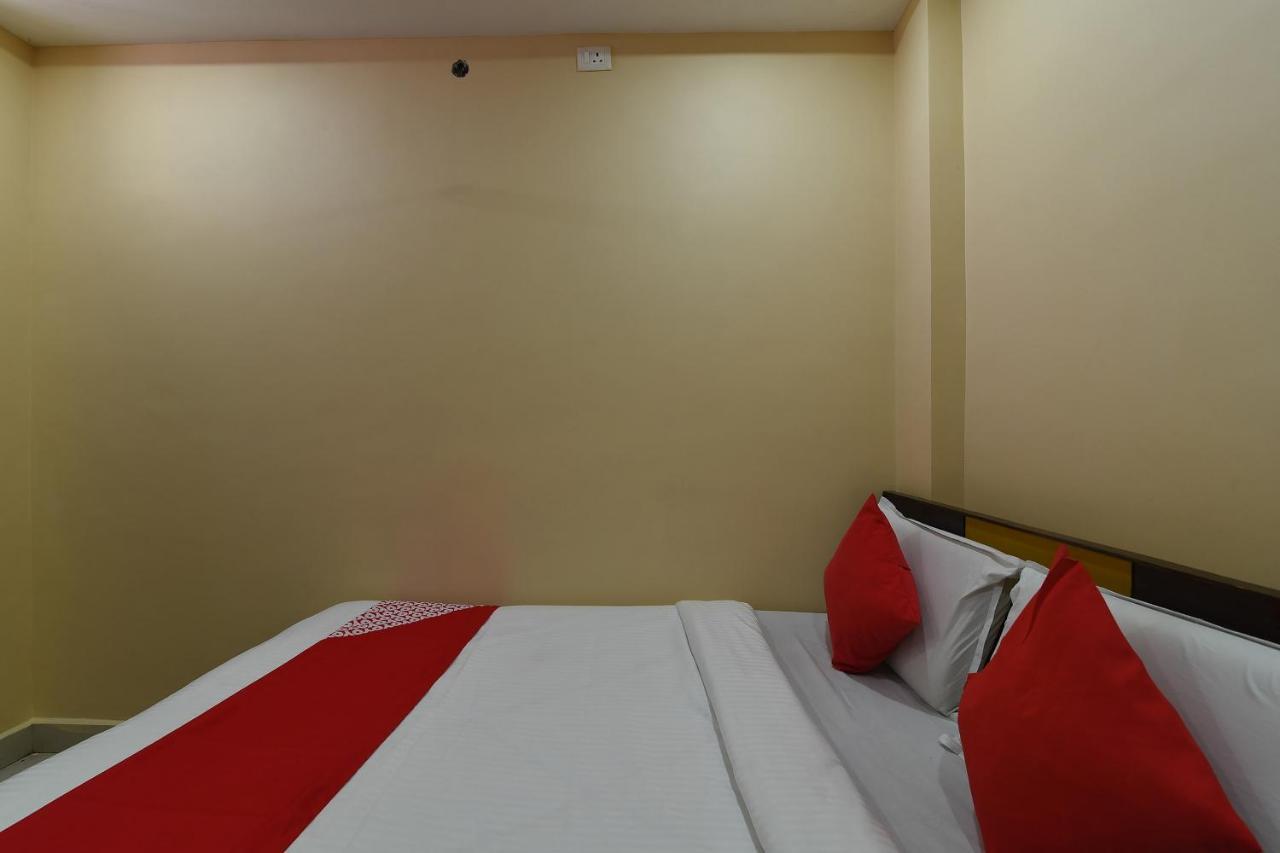 Ramesh Residency Hotel Anantapur Exterior photo