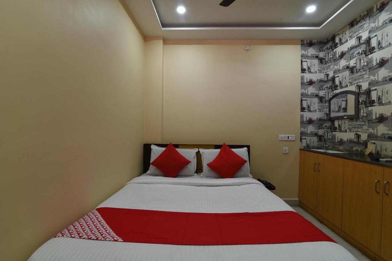Ramesh Residency Hotel Anantapur Exterior photo