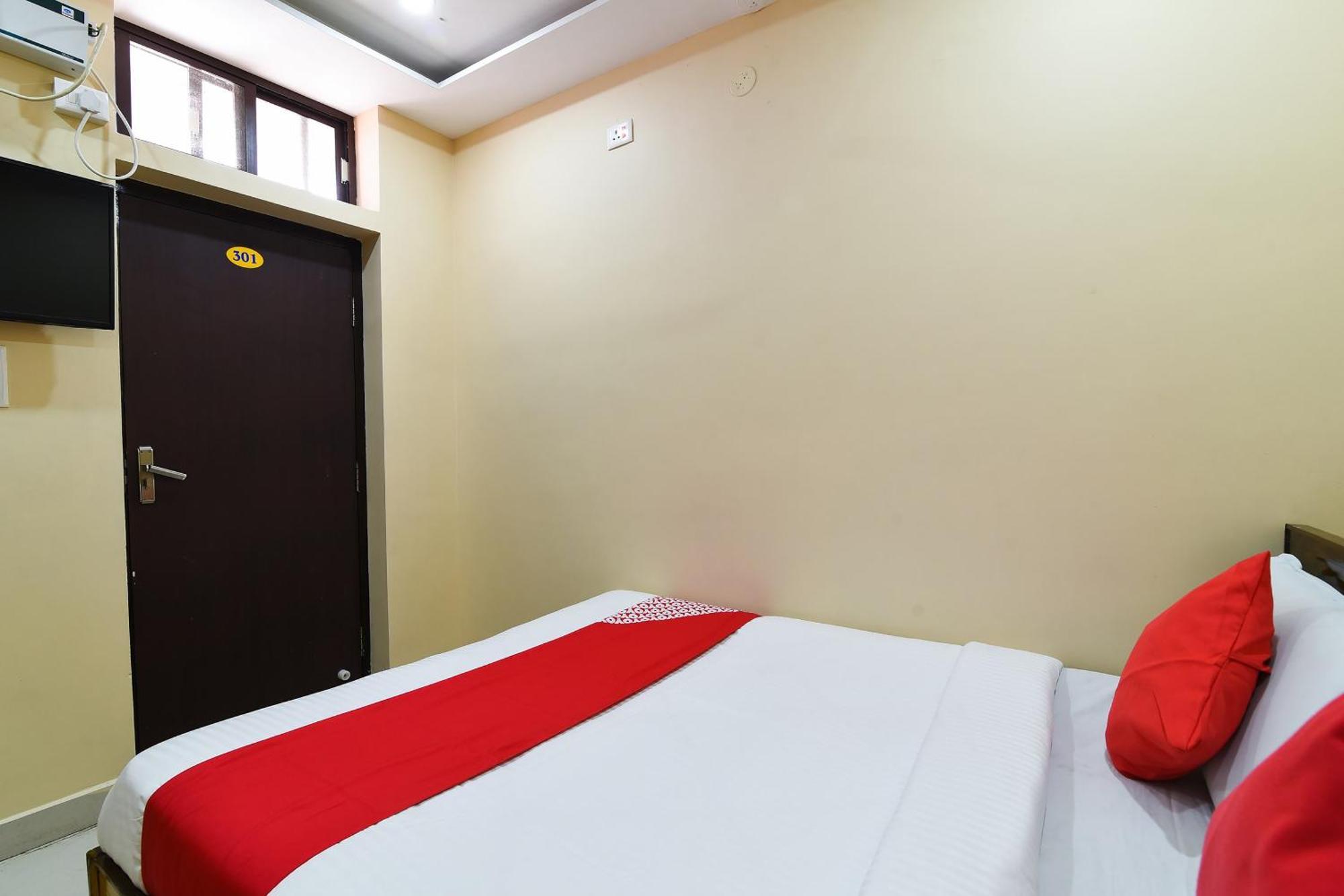 Ramesh Residency Hotel Anantapur Exterior photo